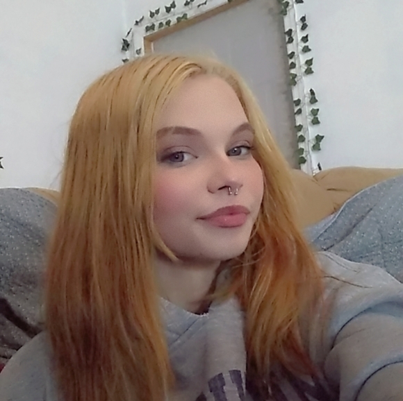 Meet your Posher, Leann - Picture 1 of 1